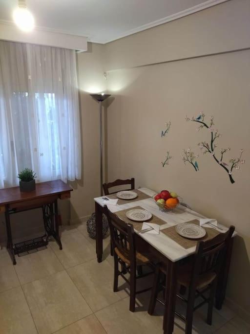 Kalamata Beach Maizonette Ground Floor And Semi-Basement With Yard Esterno foto